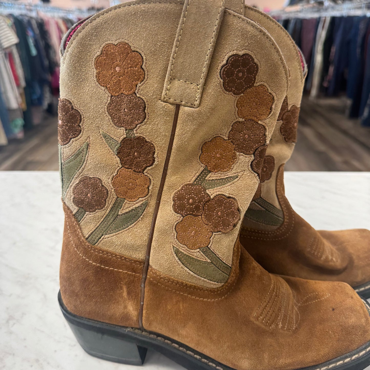 Ariat Size 8.5 Women’s Boots
