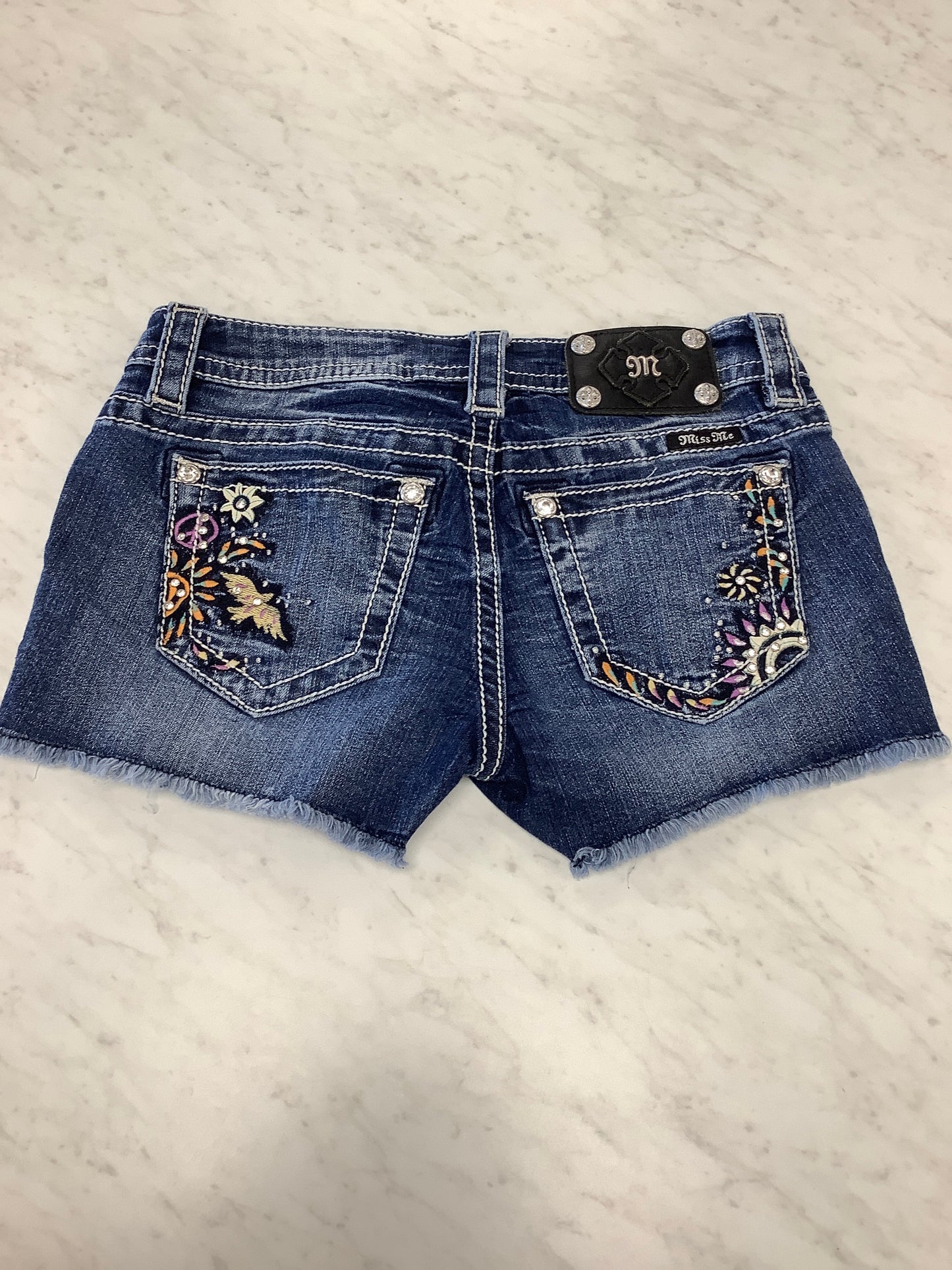 Miss Me size 3/26 Shorts