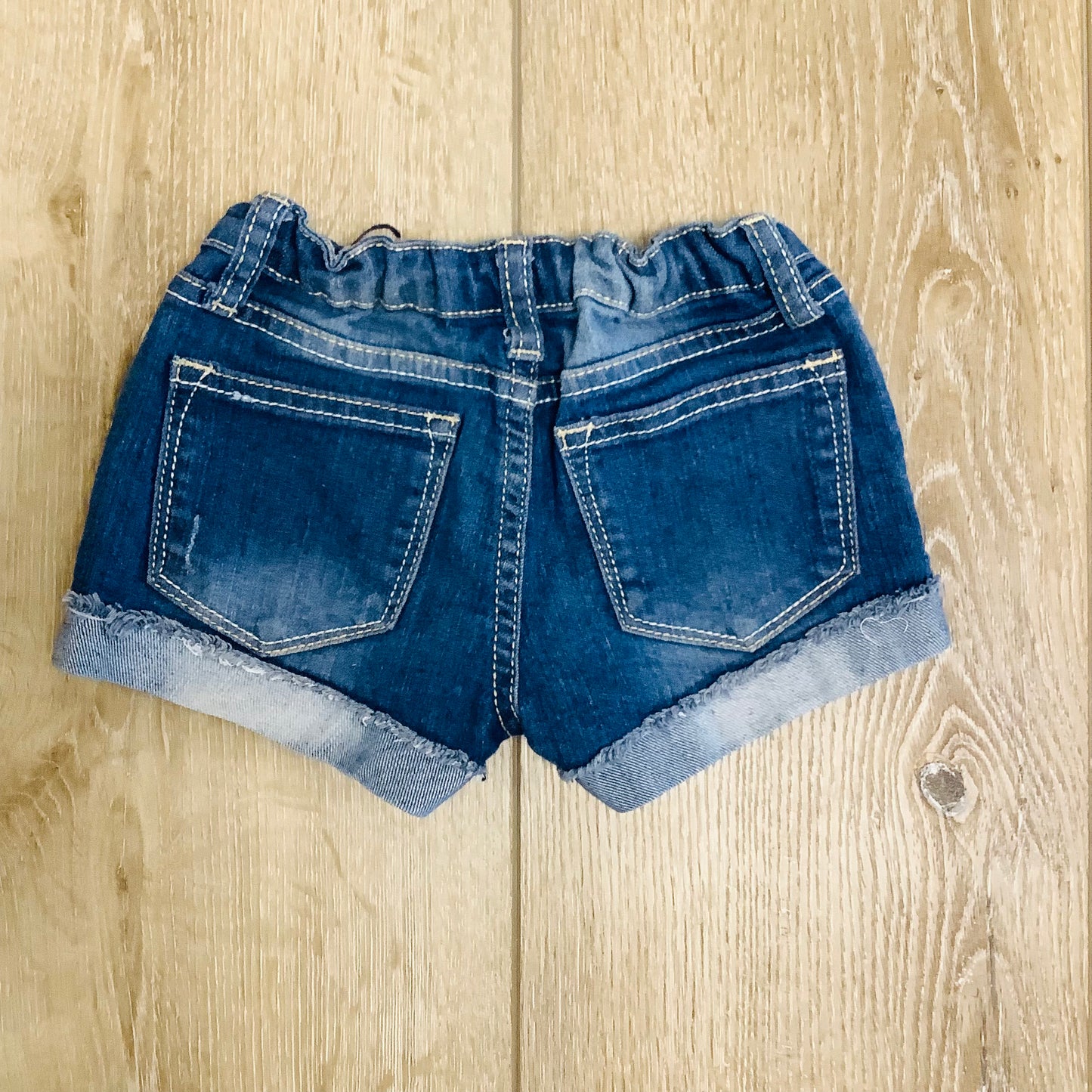 Girls Studio V sz 4 jean shorts