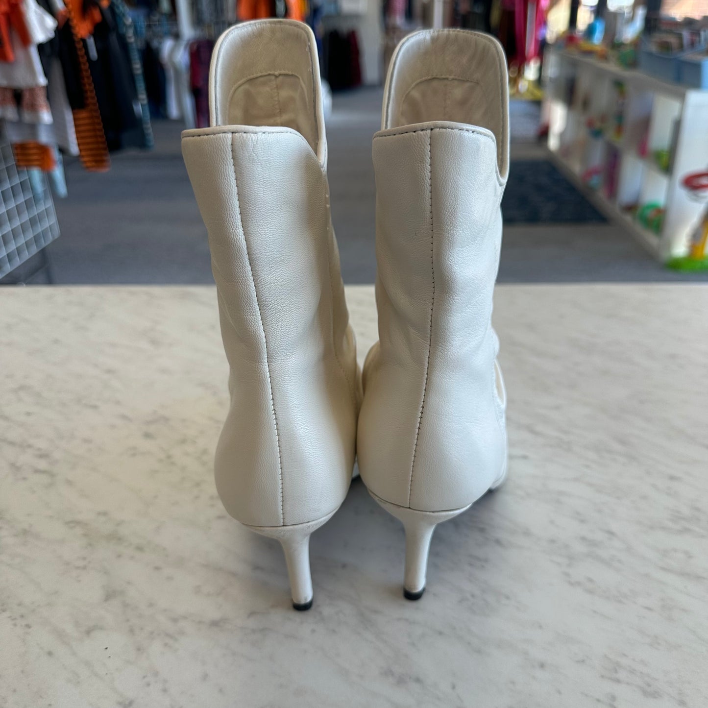 Vince Camuto 7 White Leather Andrissa Booties