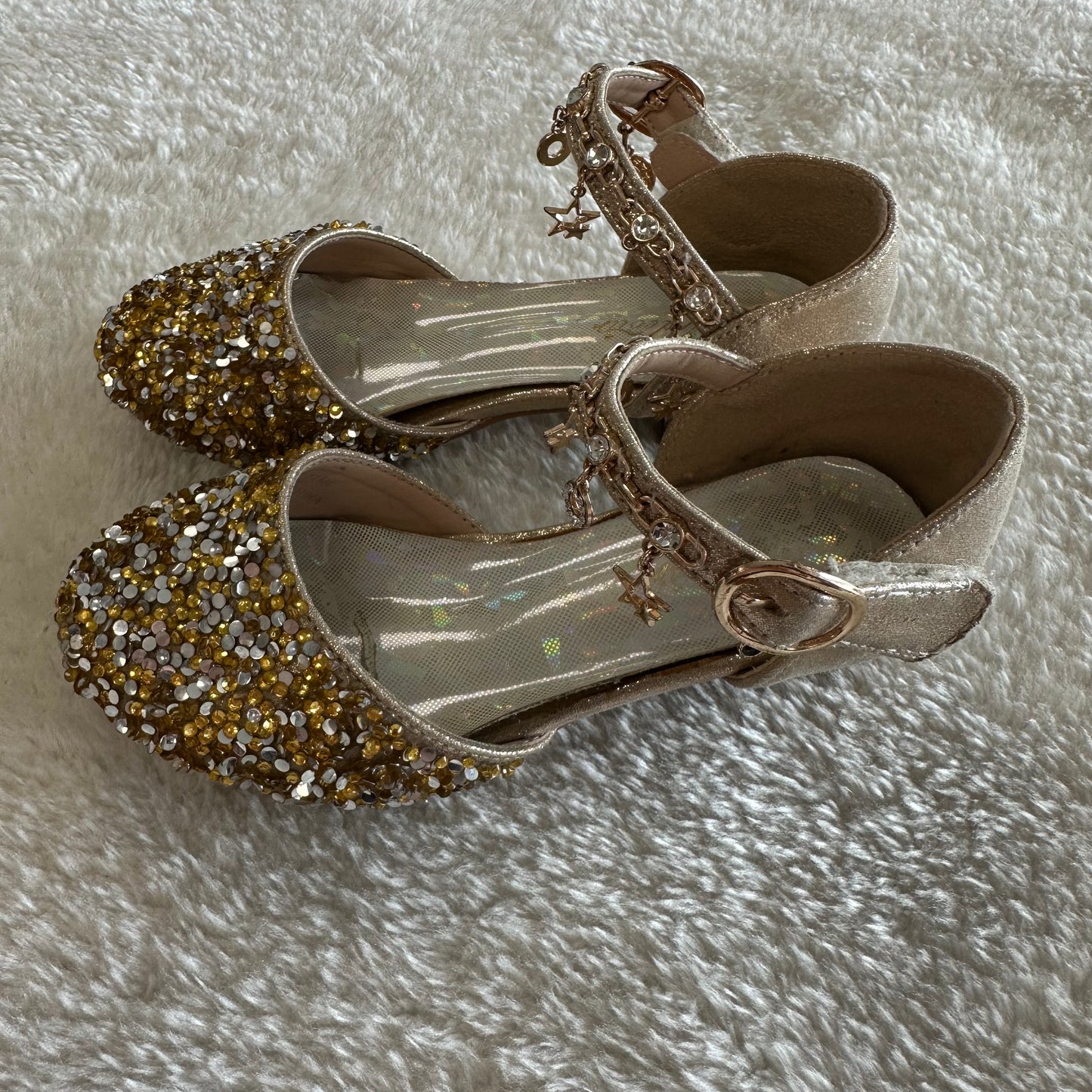 Kids Furdeour 11 Gold Sparkly Shoes