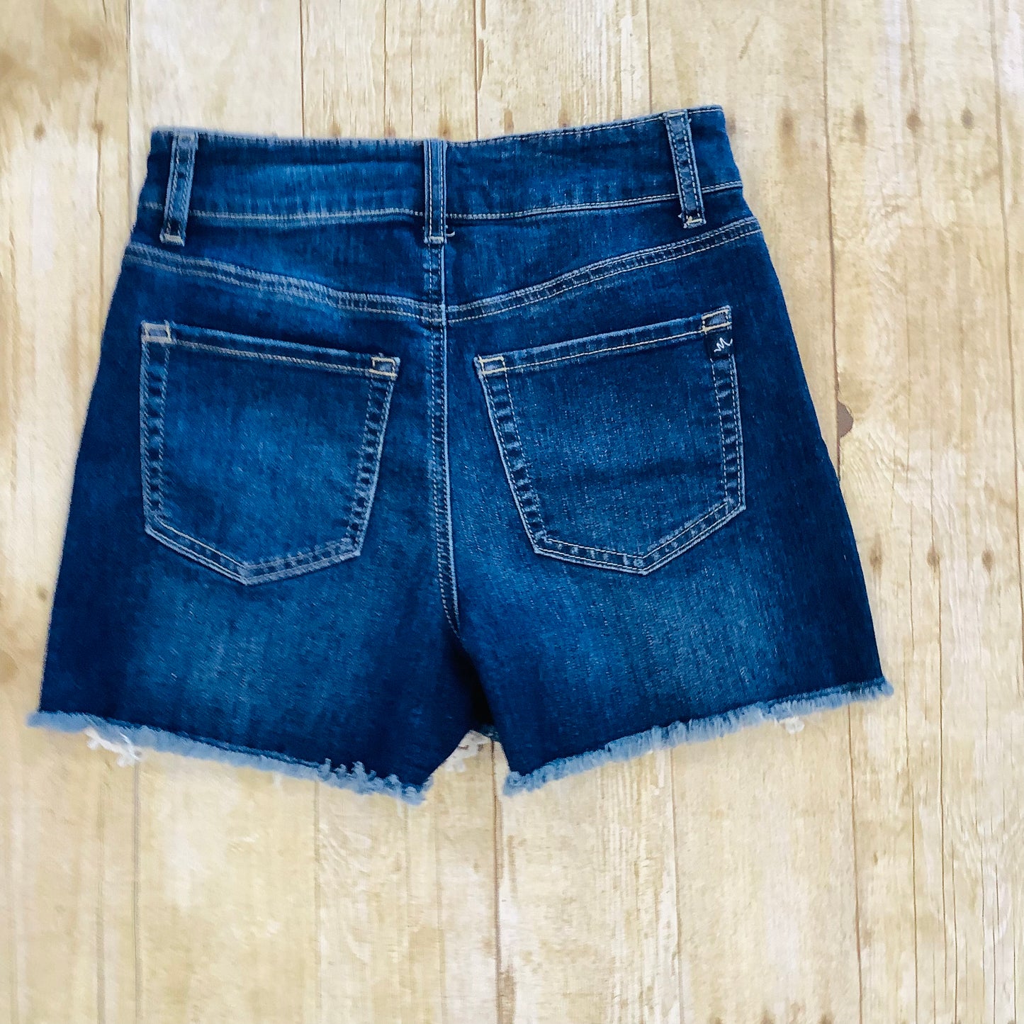 M jeans size 2 high rise lace trim shorts