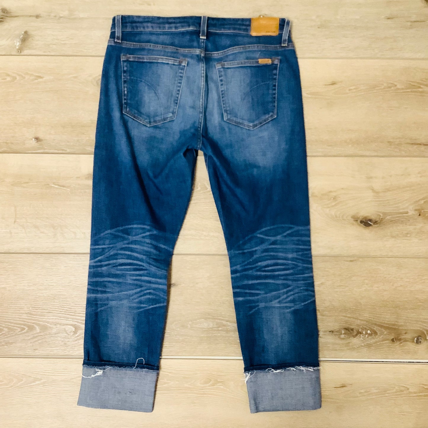 Joe’s Jeans size 6 (waist 28) Ex-Lover boyfriend crop