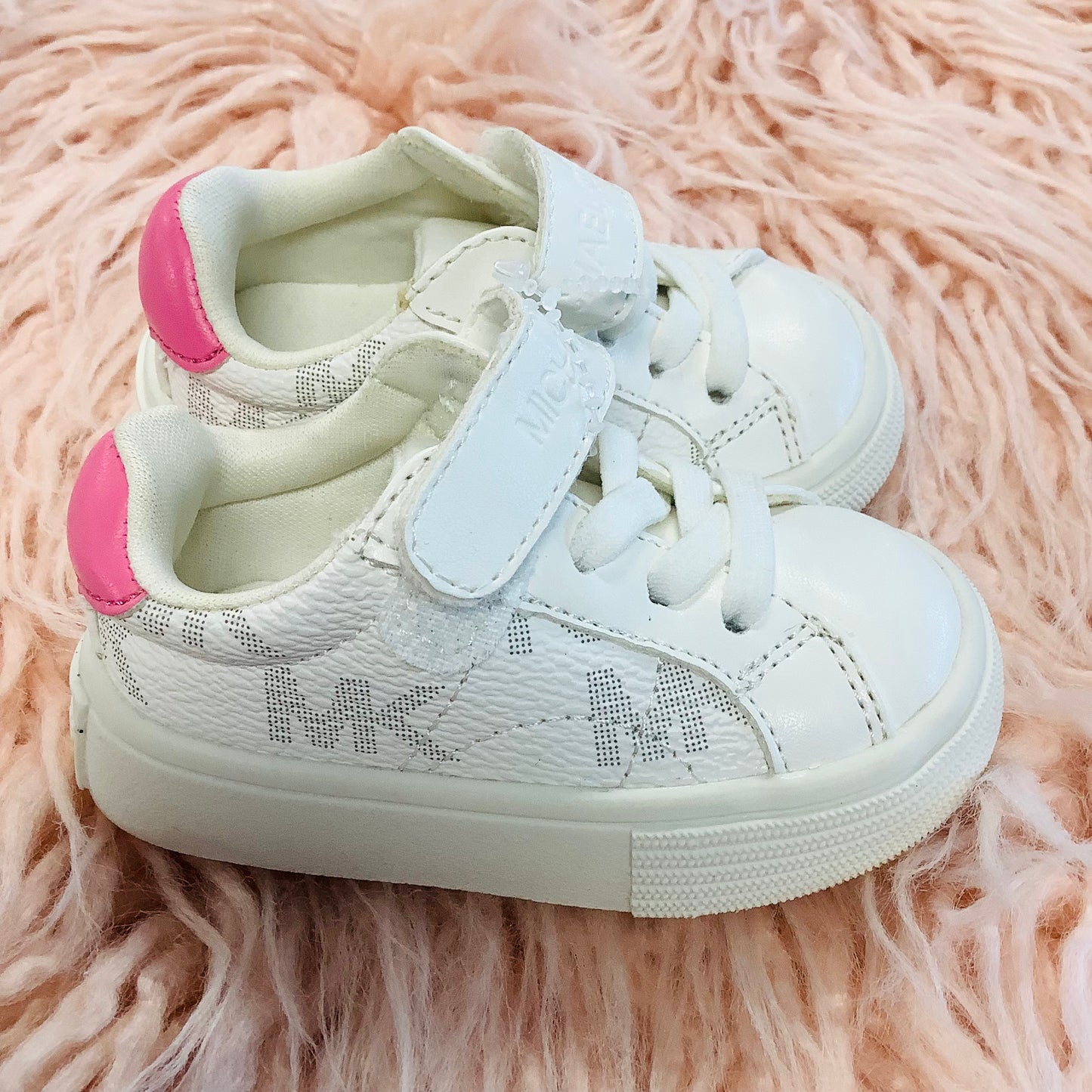 Kids Michael Kors size 2 Velcro sneakers