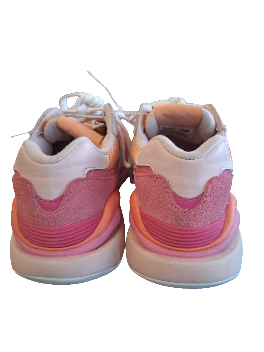 New Balance 57/40 VDay girls size 3.5 sneakers