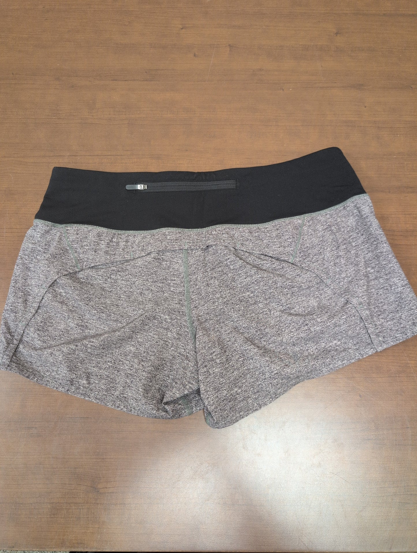 Lululemon size 8