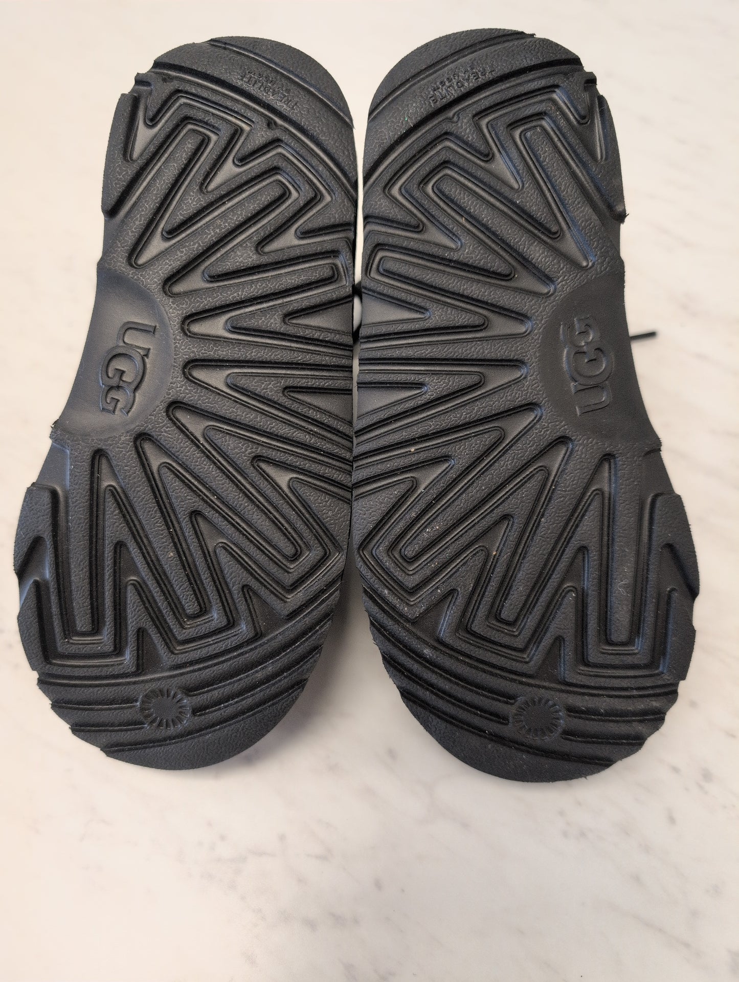 KIDS Ugg Boots size 1