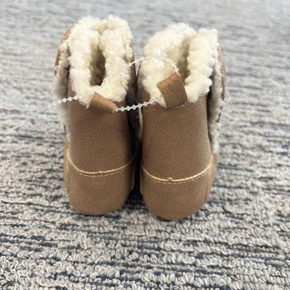 Girls Size 2 (3-6M) Carter’s Boots