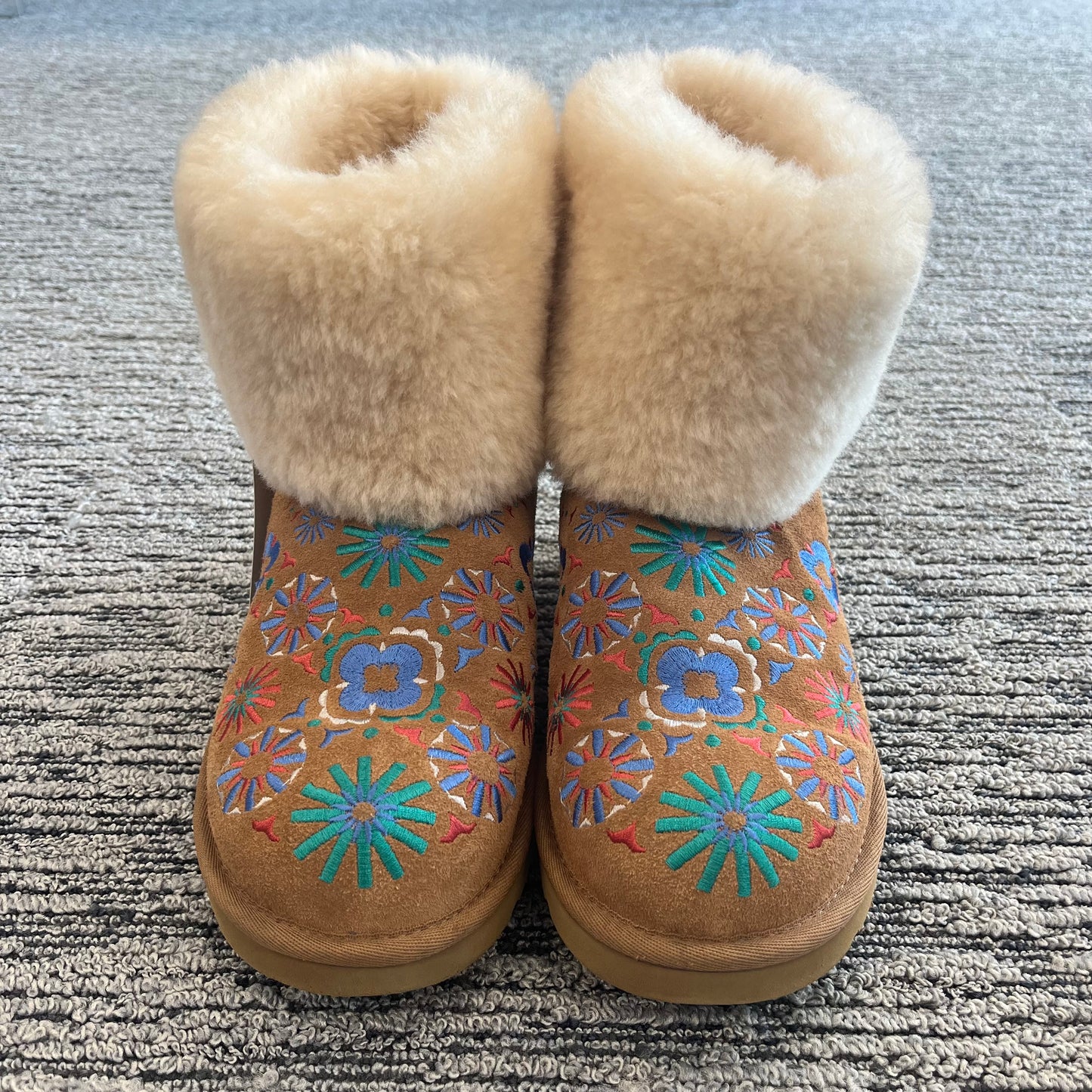 Size 7 Embroidered UGG Australia Boots