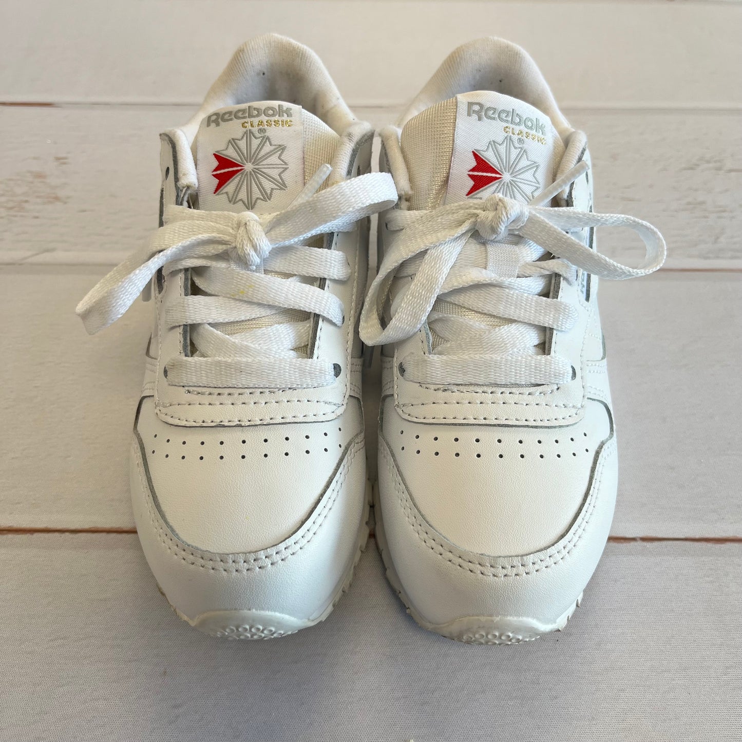 Girls Size 12.5 White Reeboks