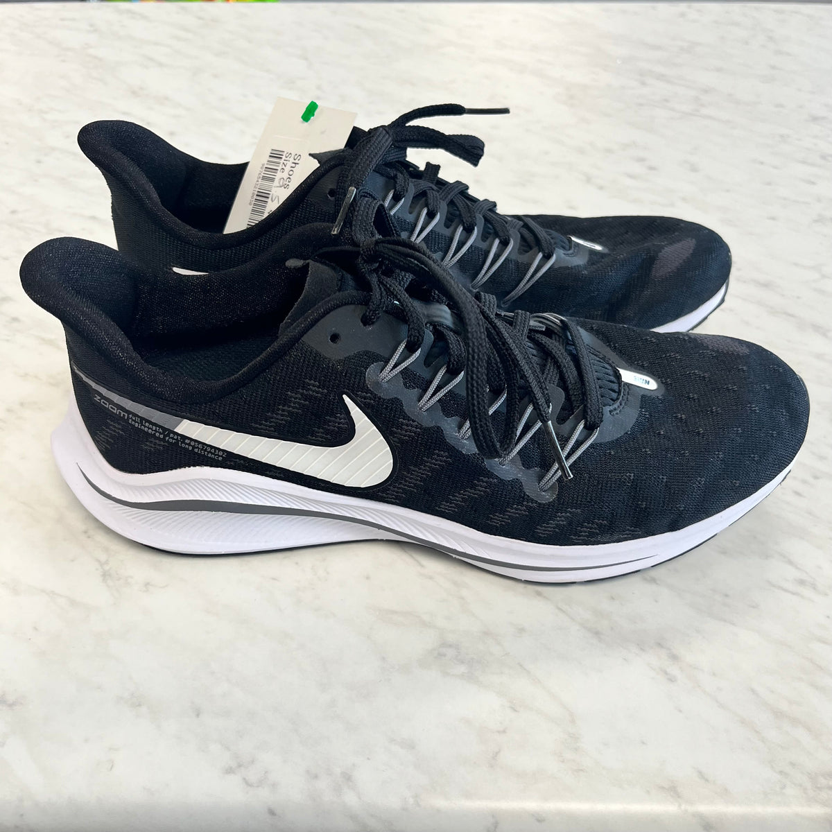 Size 9.5 Black Nikes