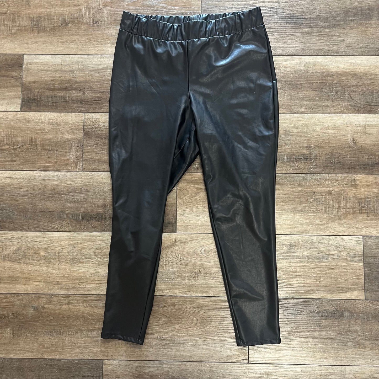 2X Torrid Pleather Leggings