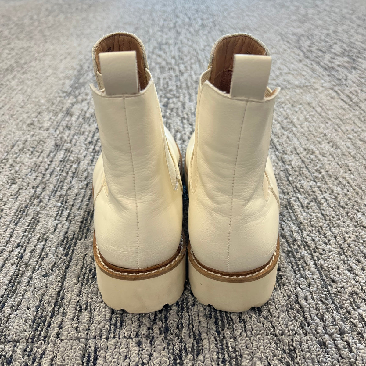 Size 7 Oasis Society Boots