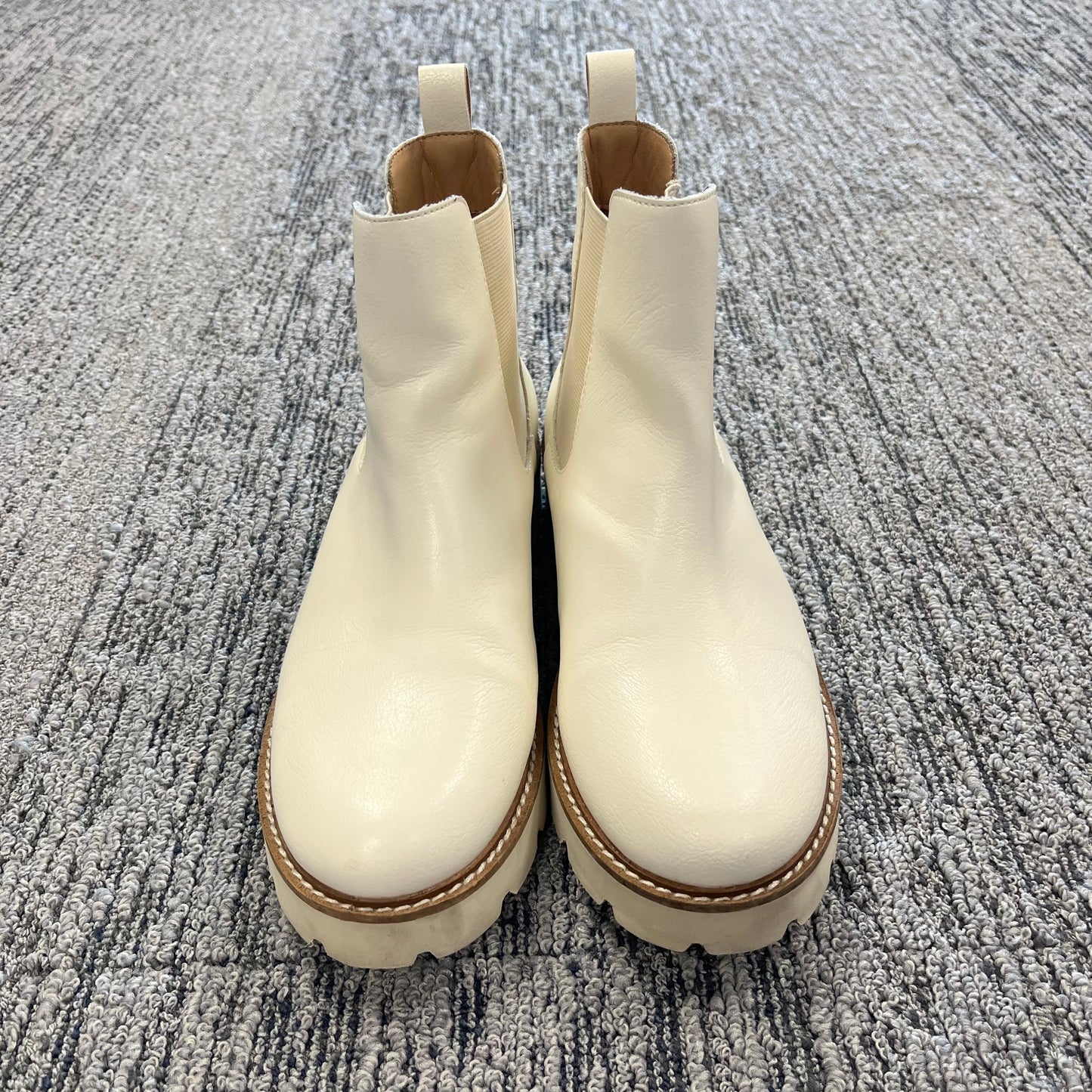 Size 7 Oasis Society Boots