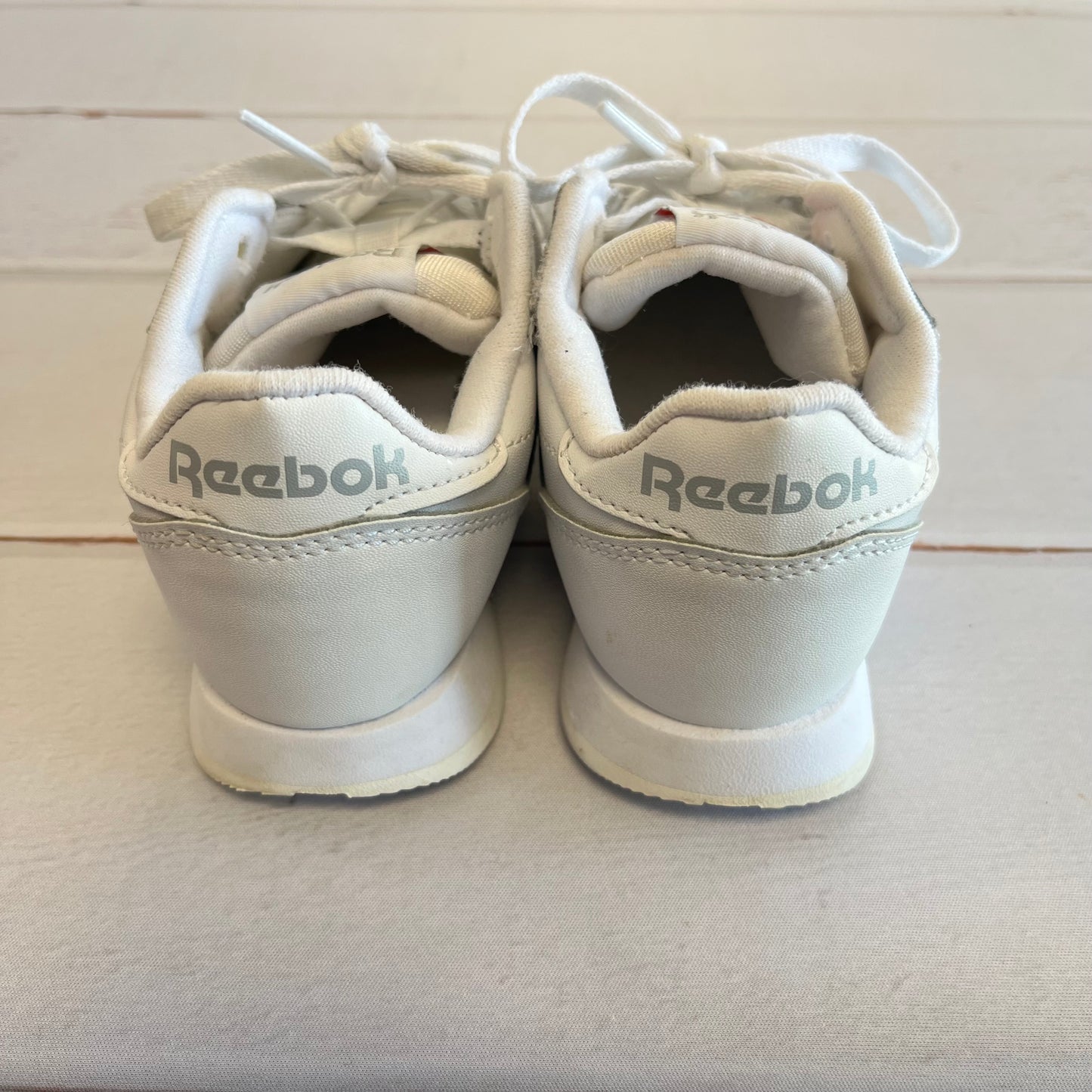 Girls Size 12.5 White Reeboks