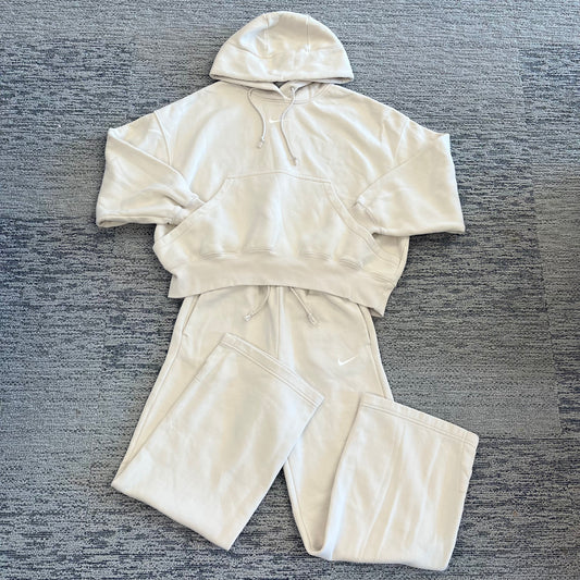 XS Nike Ivory Lounge Set