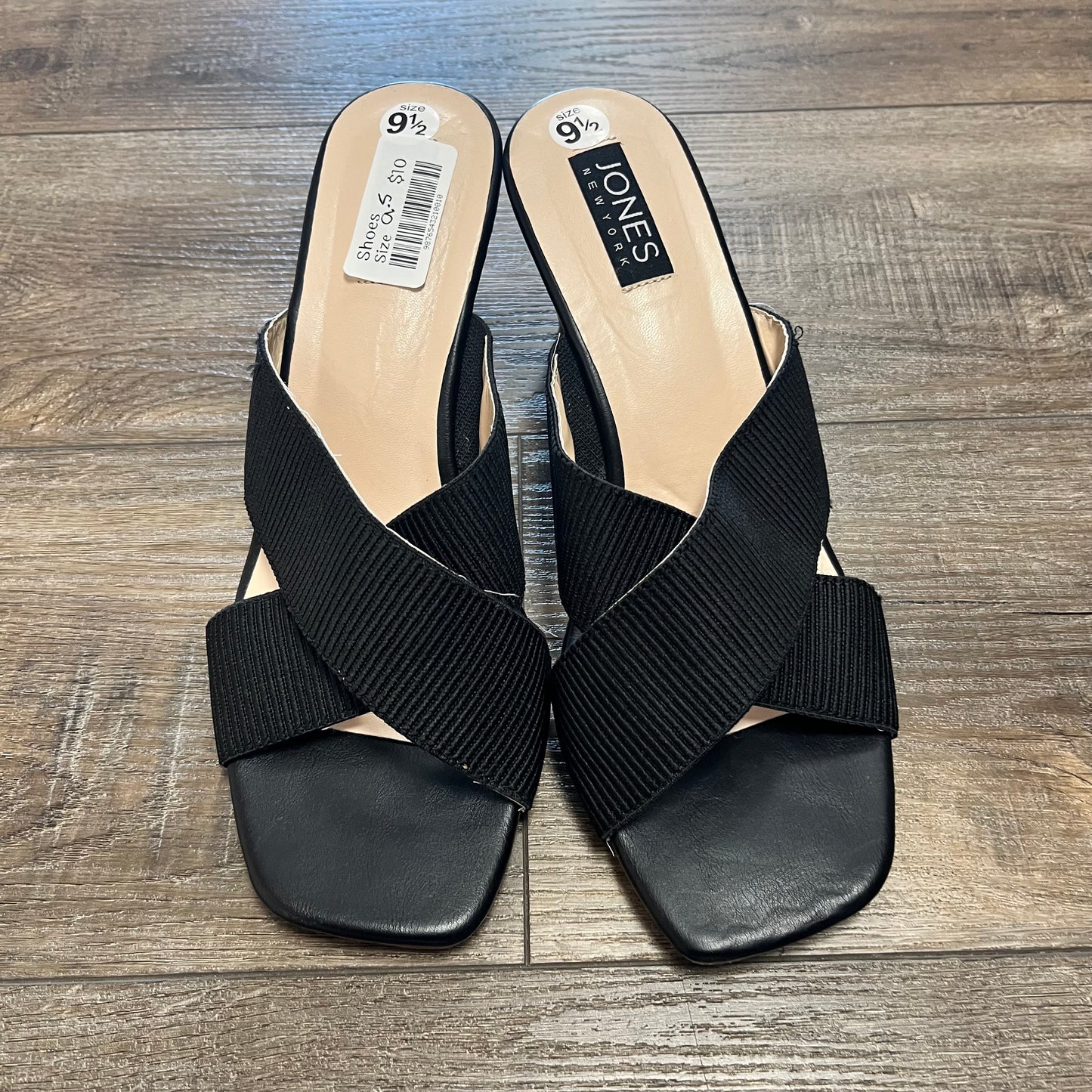 Size 9.5 Black Jones New York Heels