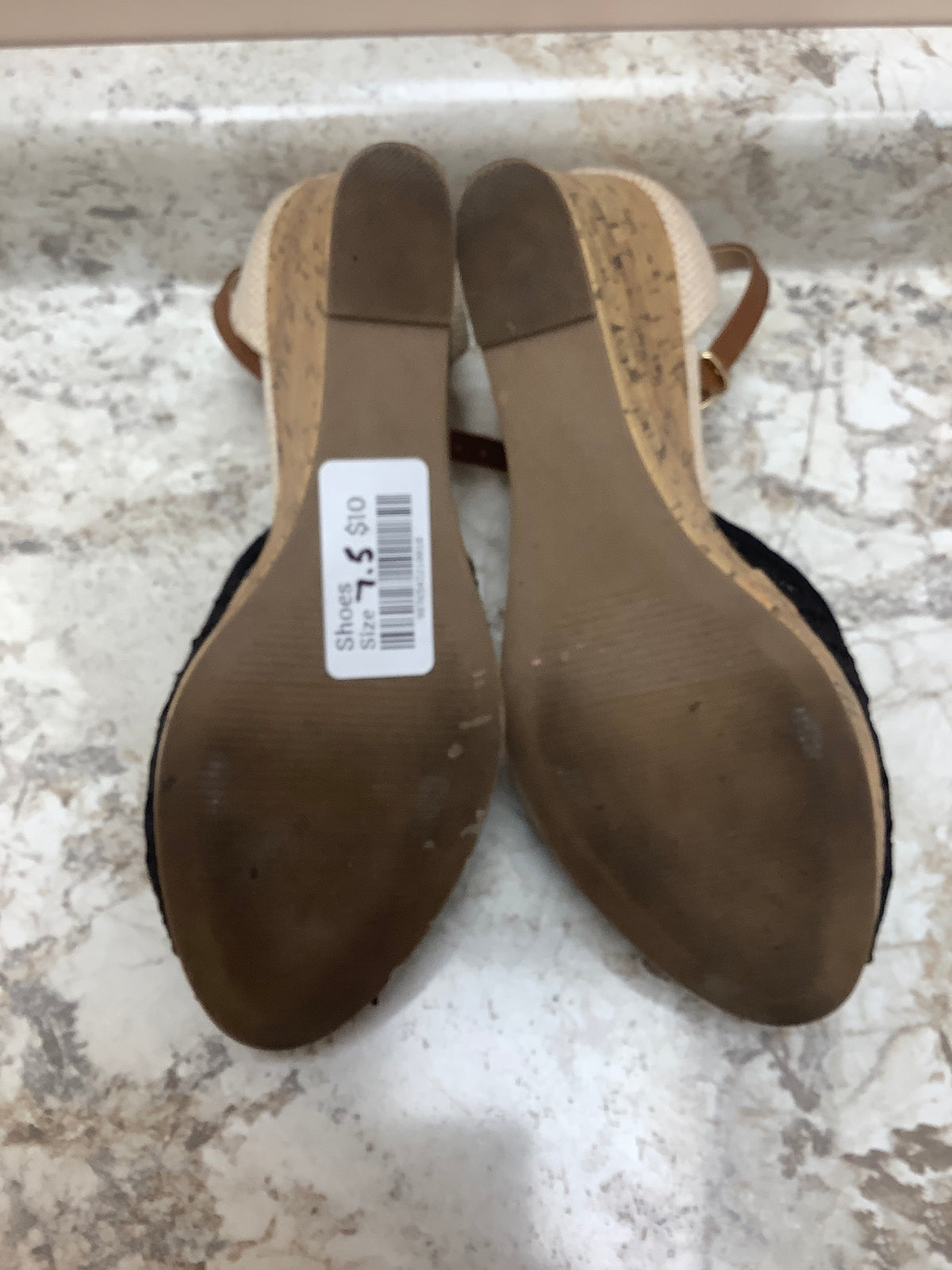 Apt 9 size 7.5 Wedge