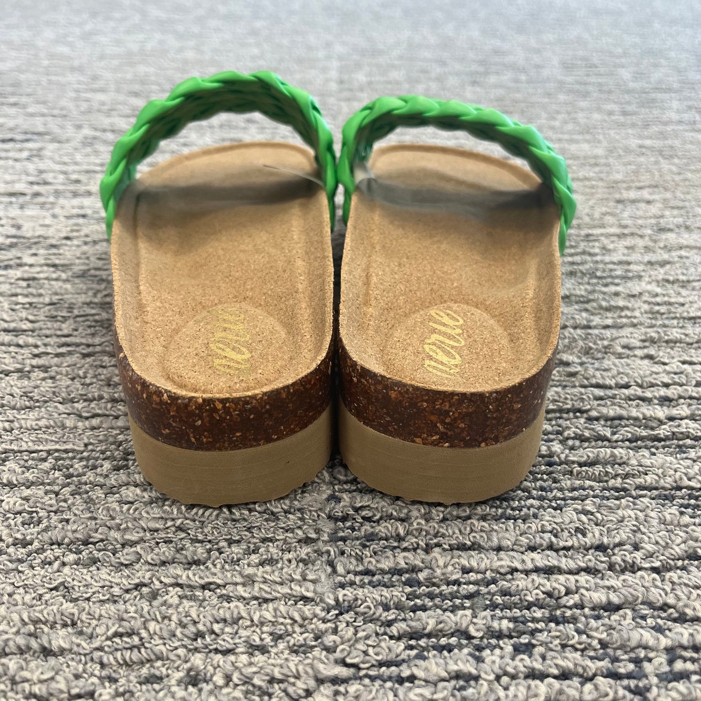 Size 9 Green Aerie Sandals