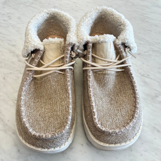 Youth Size 4 Tan Hey Dudes