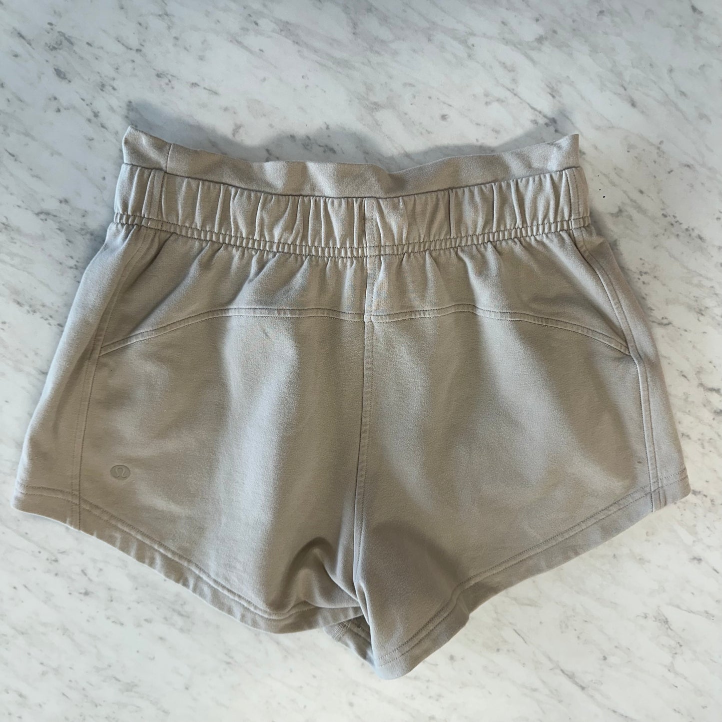 Lululemon 2 Khaki Inner Glow High-Rise Shorts