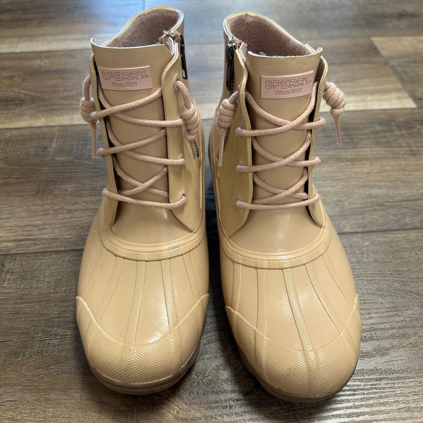 Sperry 7 Khaki Boots