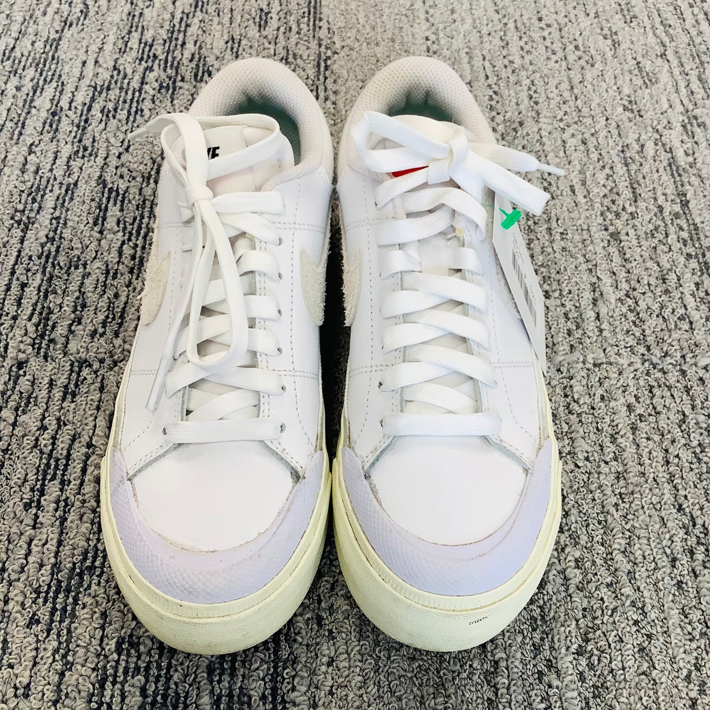 Nike Court Legacy Lift size 6