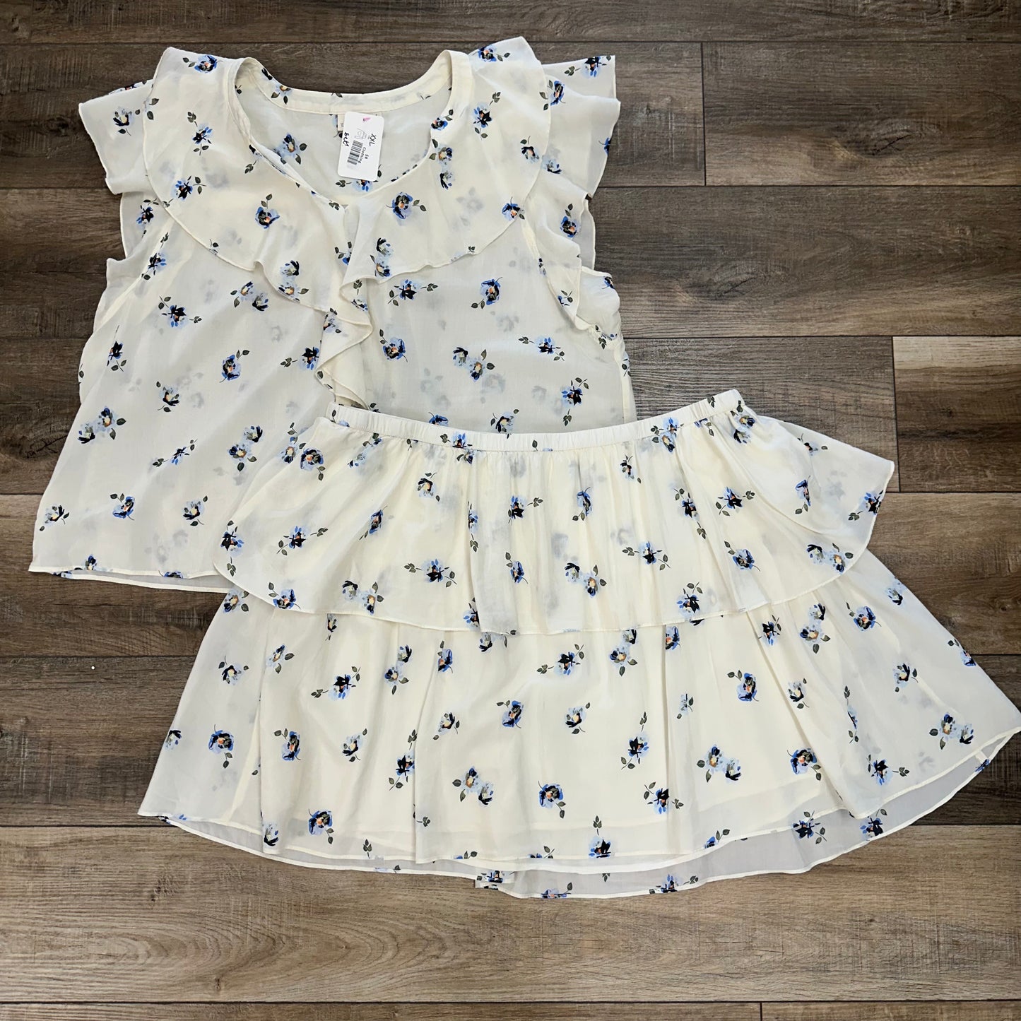 Universal Thread Offwhite Blue Floral Set