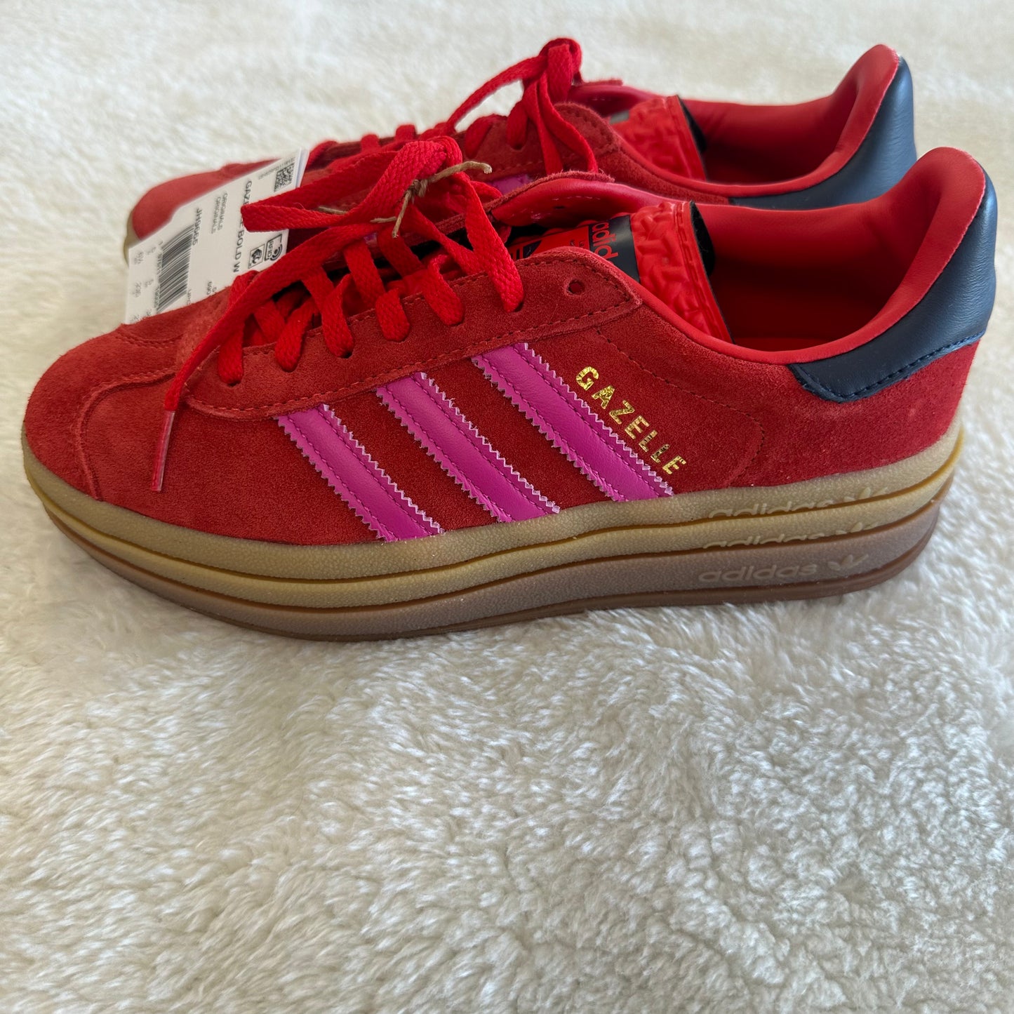 NWT Adidas 8 Gazelle Red/Pink Shoes