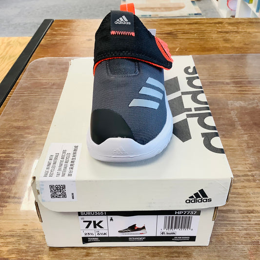 Kids Adidas Suru 365 size 7K