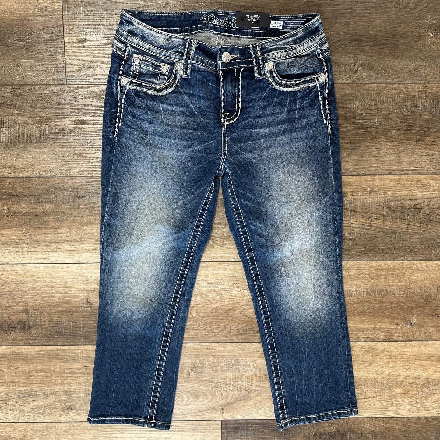 NWT Miss Me 27 Mid-Rise Easy Crop Medium Wash Jeans
