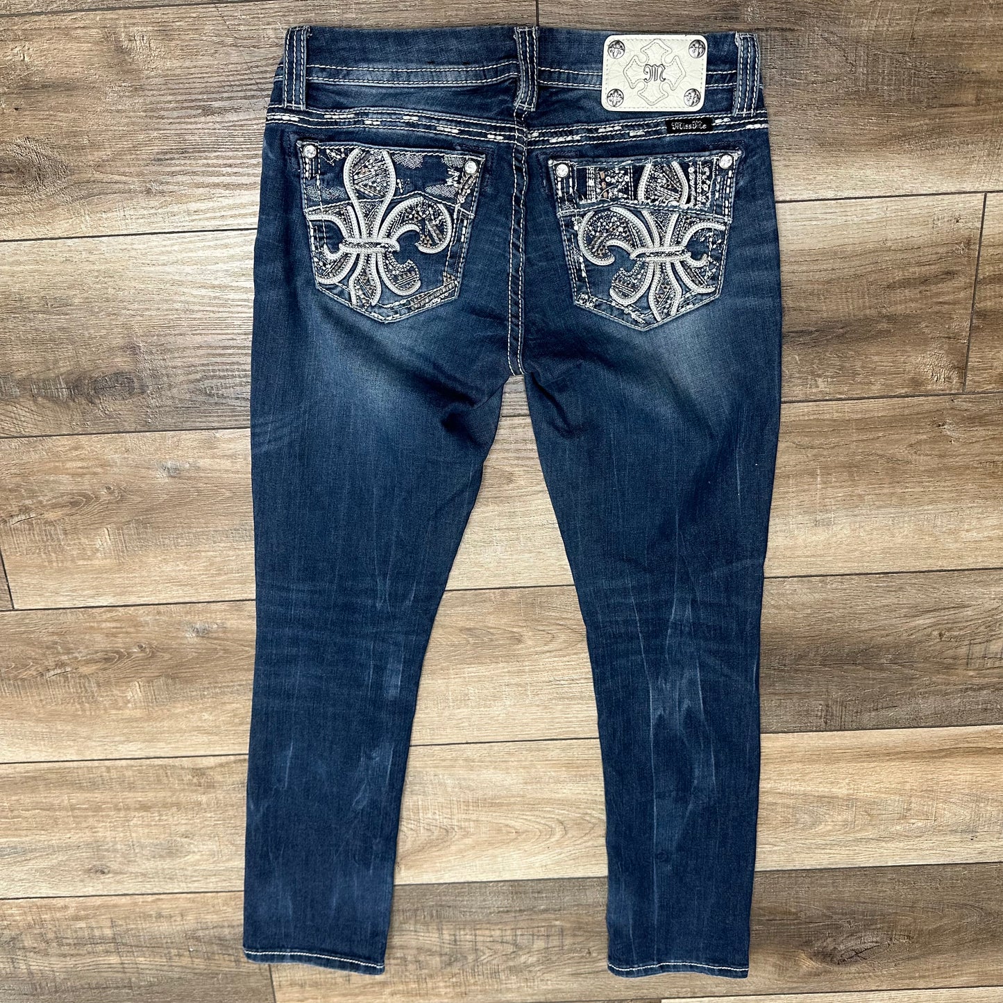 Miss Me 28 Signature Straight Medium Wash Jeans