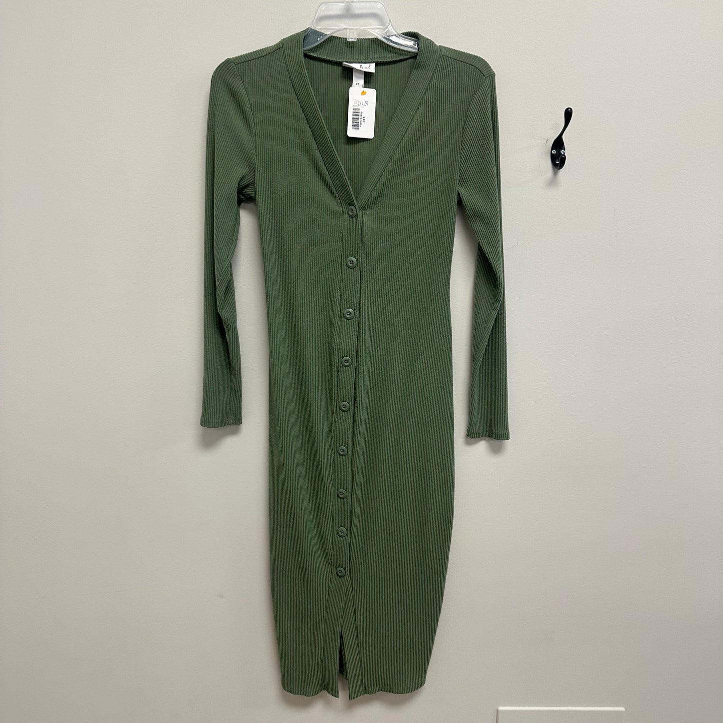 Maternity Isabel XS Green Buttoned Down Dress