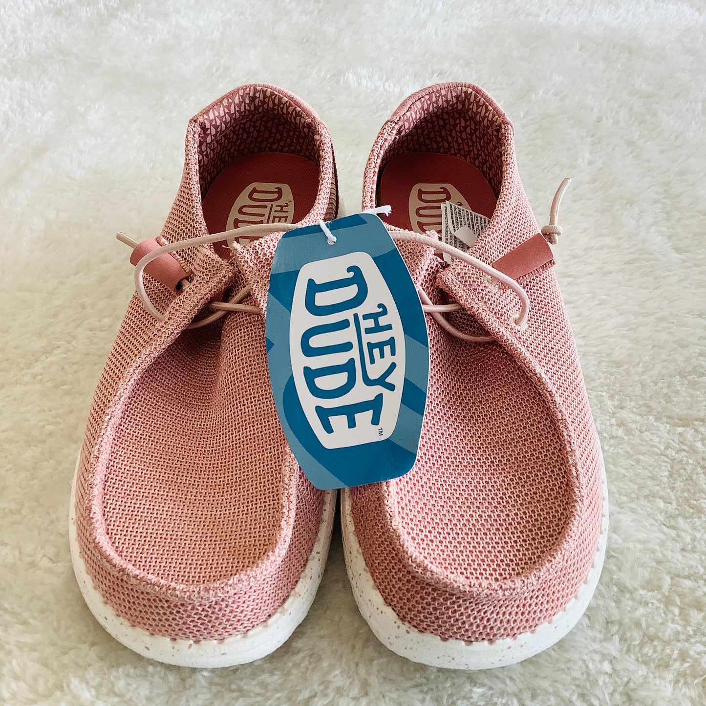 Hey Dude size 8 Wendy stretch Sox dusty pink