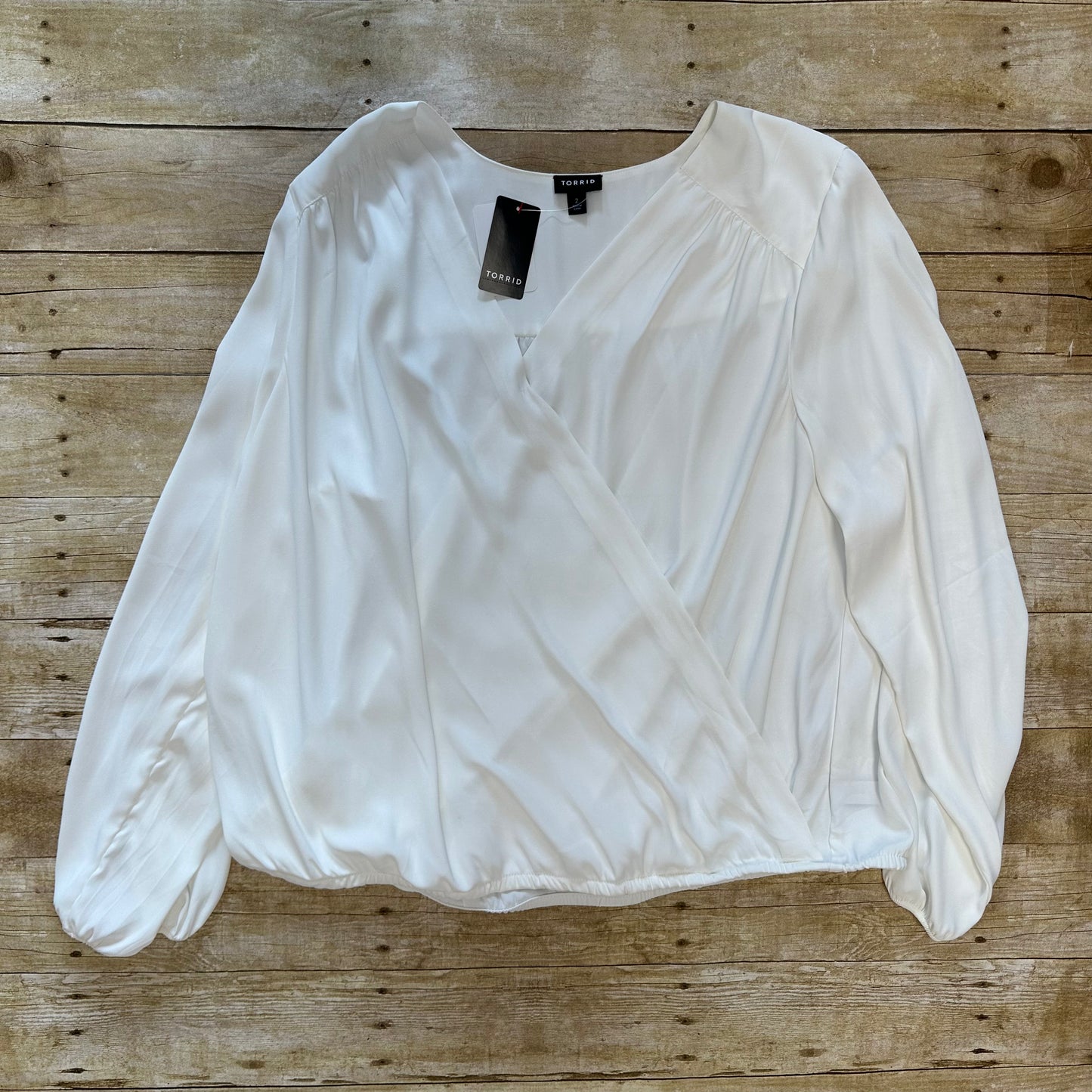 NWT Torrid 2 White Surplice Blouse