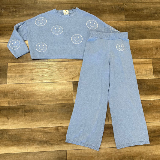 Sincerely Jules M Light Blue Smiley Face Set