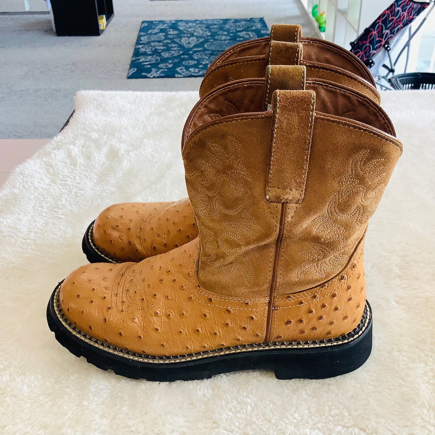 Ariat Women’s Fatbaby size 10 cowgirl boots