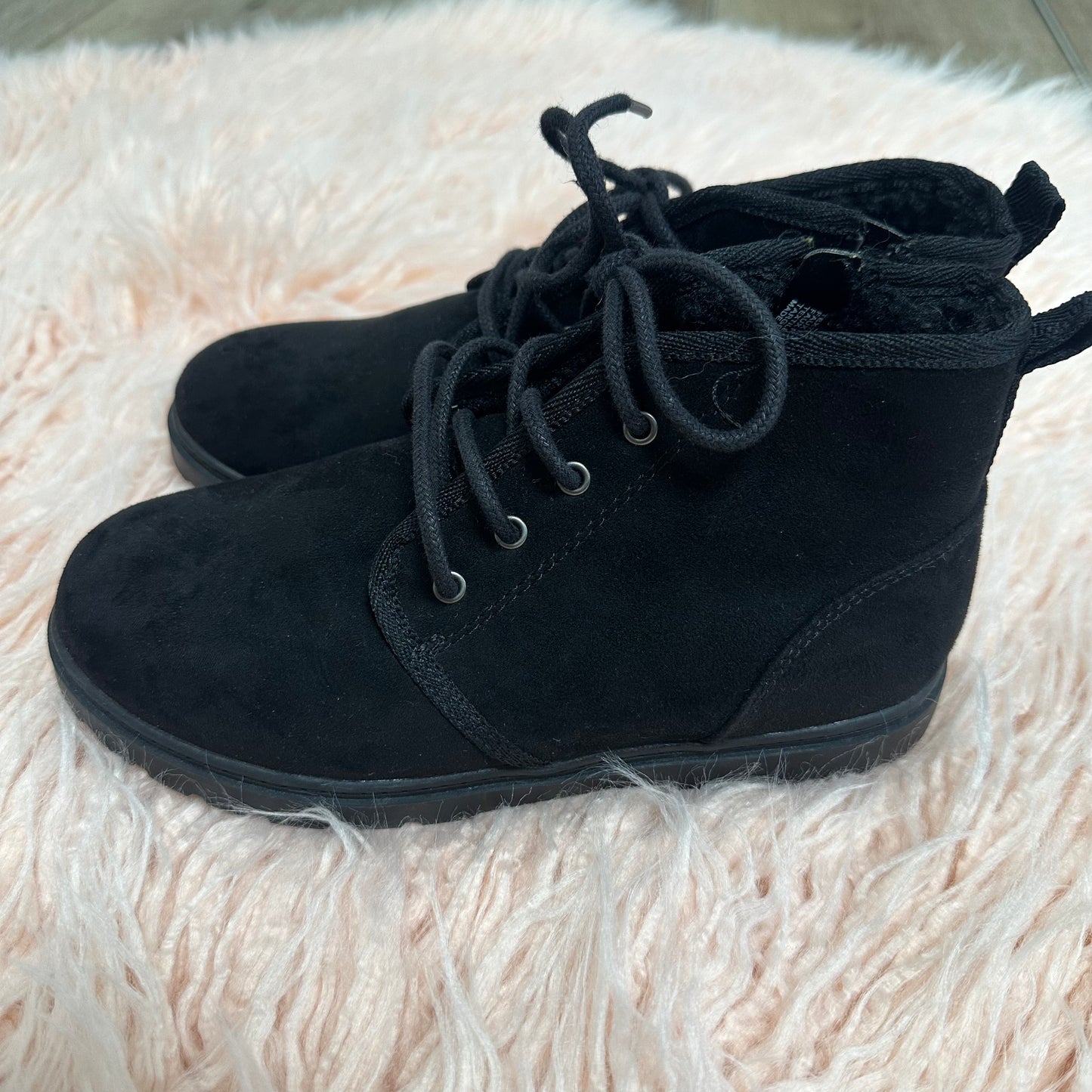 Kids Cat & Jack 2 Black Booties