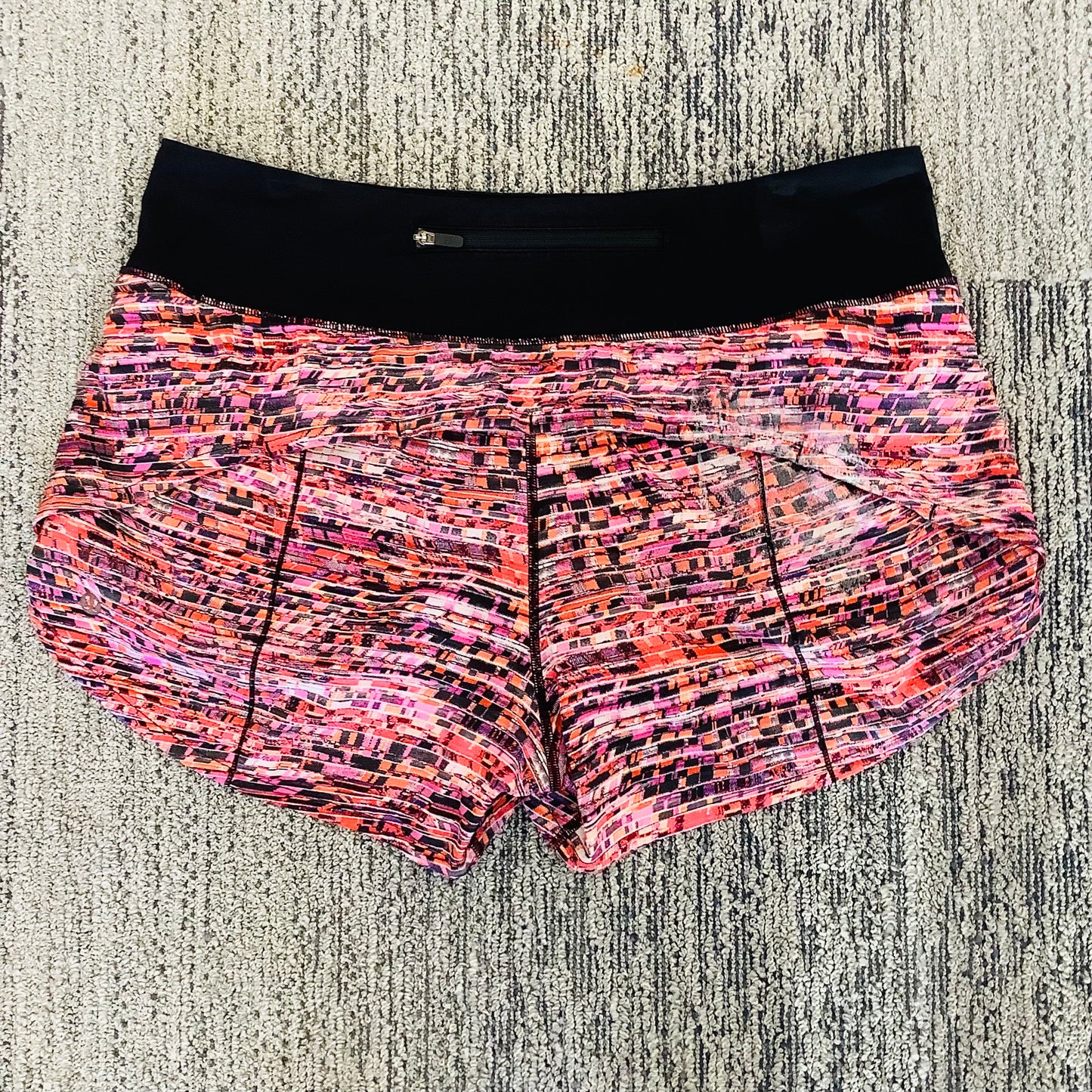 Lululemon Speed Up shorts size 10