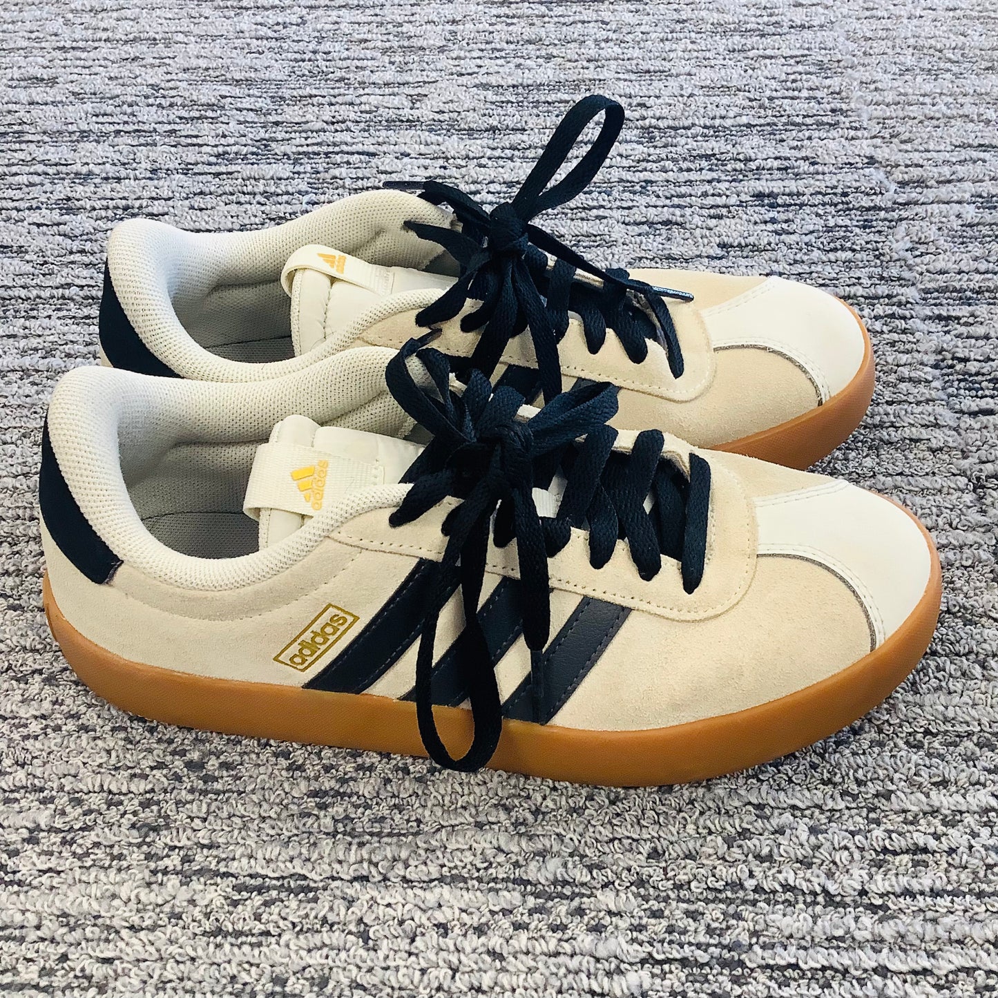 Adidas size 6.5 VL Court 3.0
