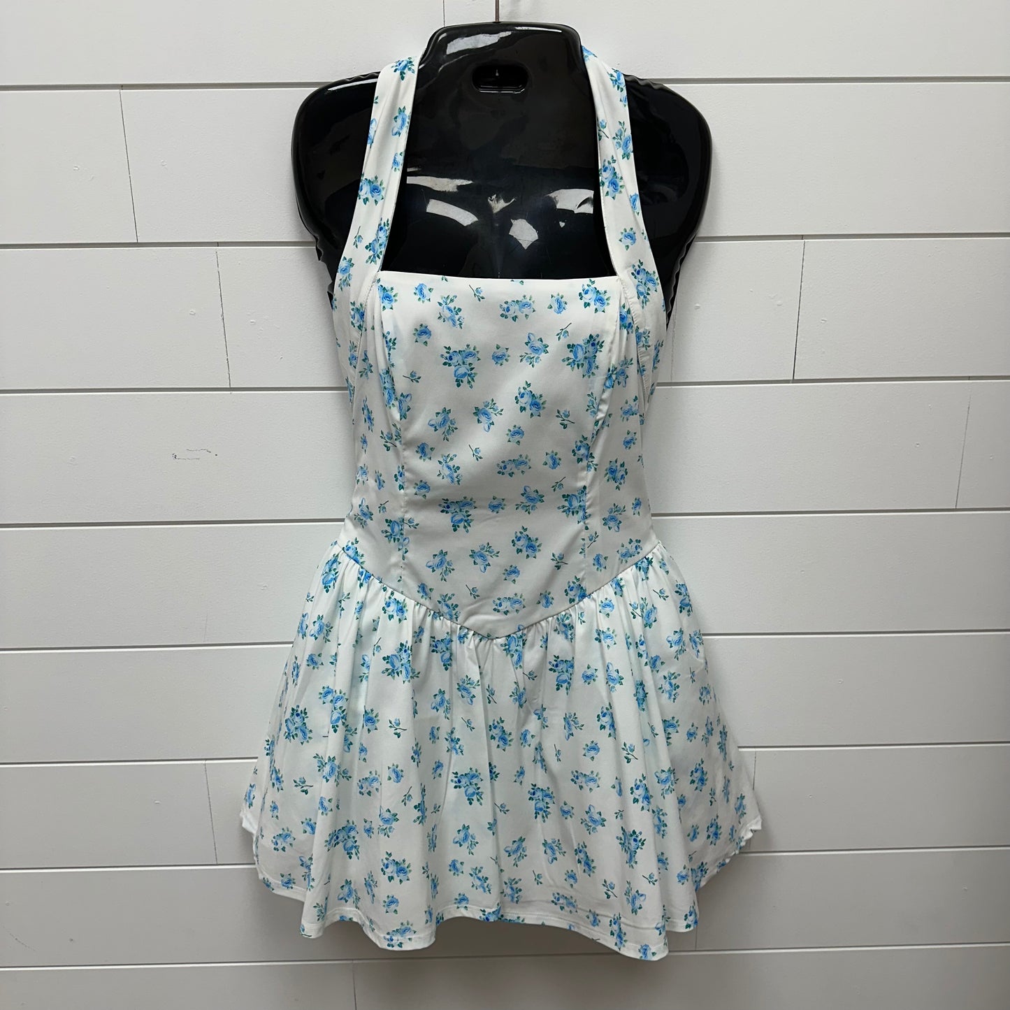 NWT Fashion Nova M White/Blue Floral