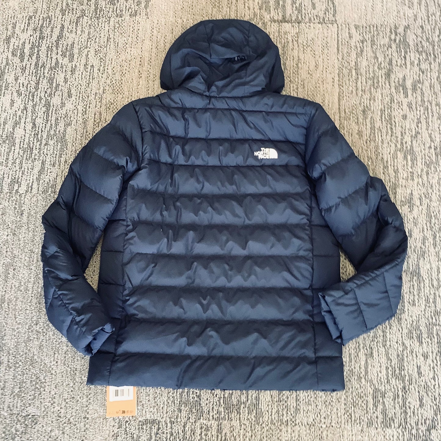 The North Face Large ladies/men’s medium Acongua puffer coat
