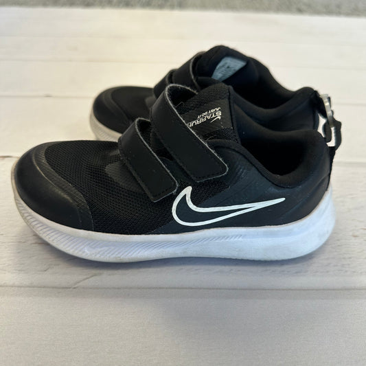 Boys Nike 10c Black Velcro Shoes