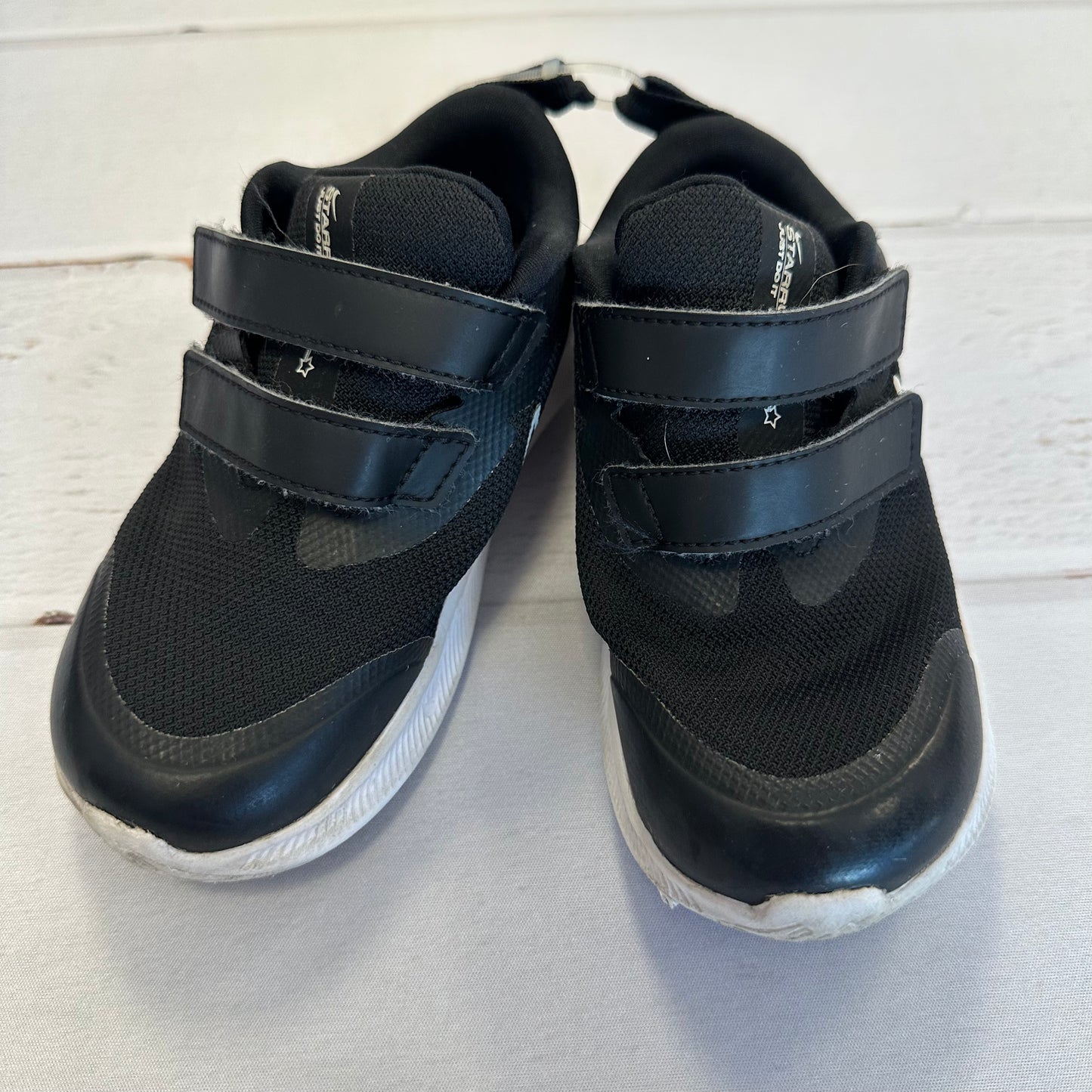 Boys Nike 10c Black Velcro Shoes
