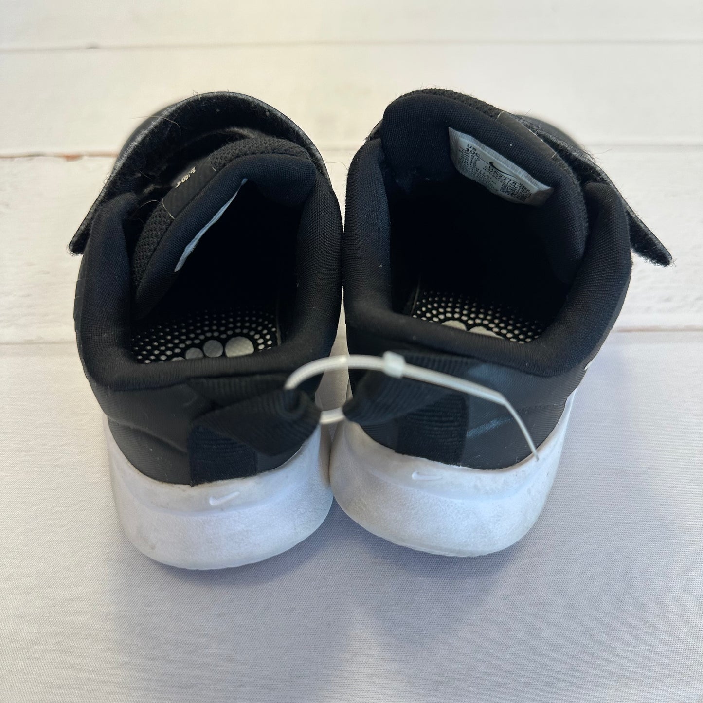 Boys Nike 10c Black Velcro Shoes