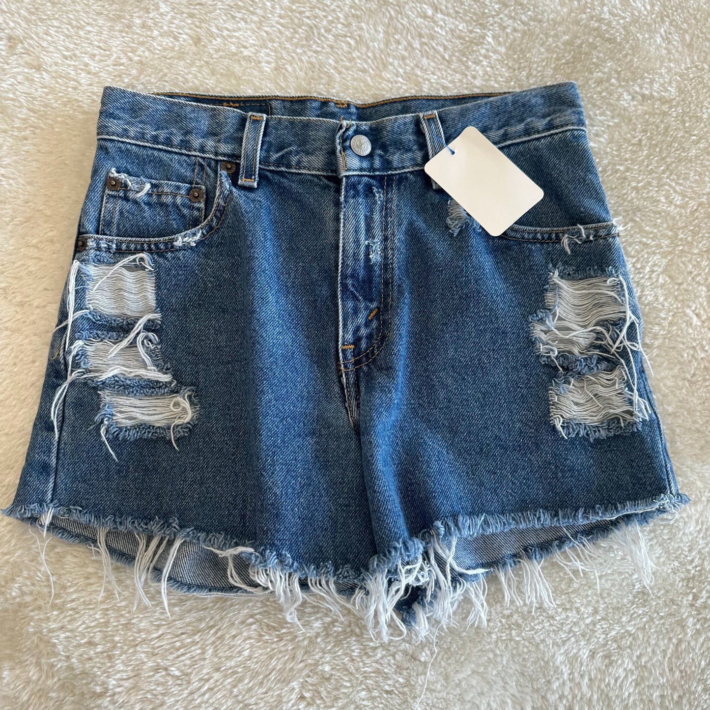 Girls Levi’s Distressed Jean Shorts