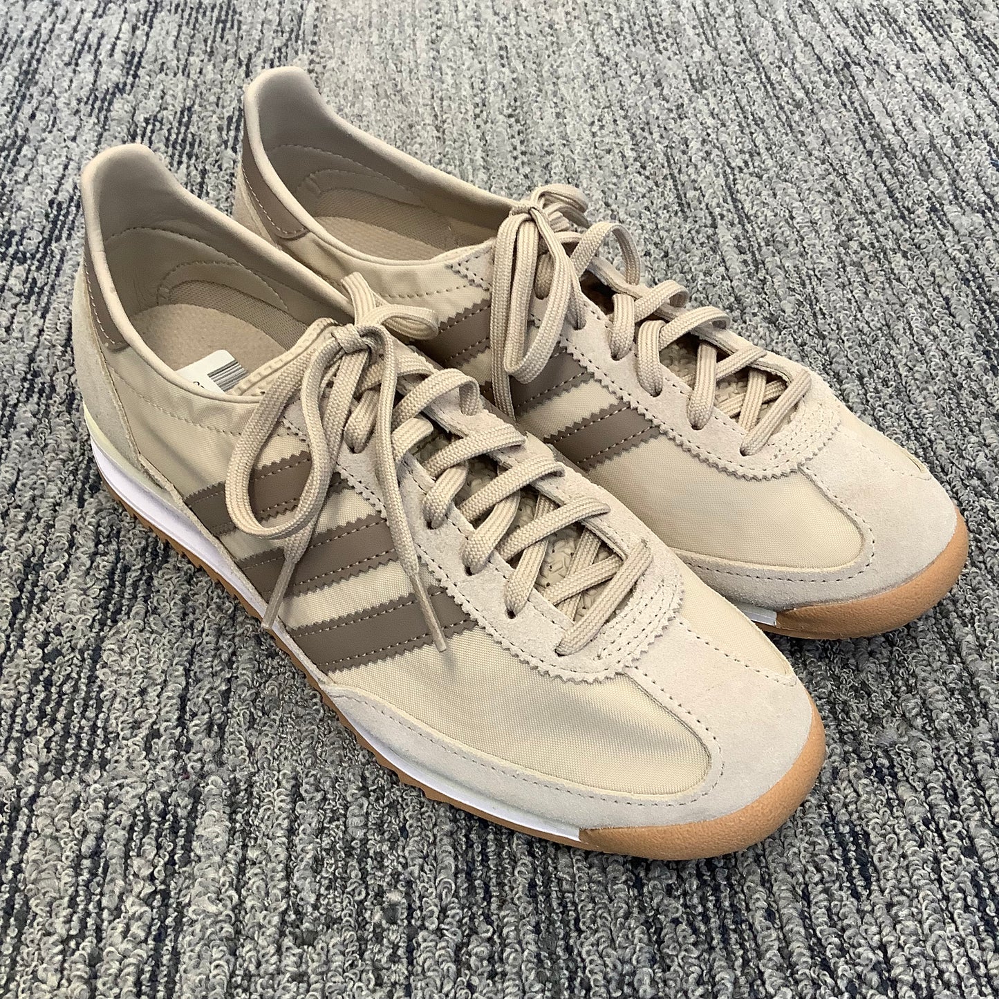 Adidas SL 72 OG Size 9 sneaker