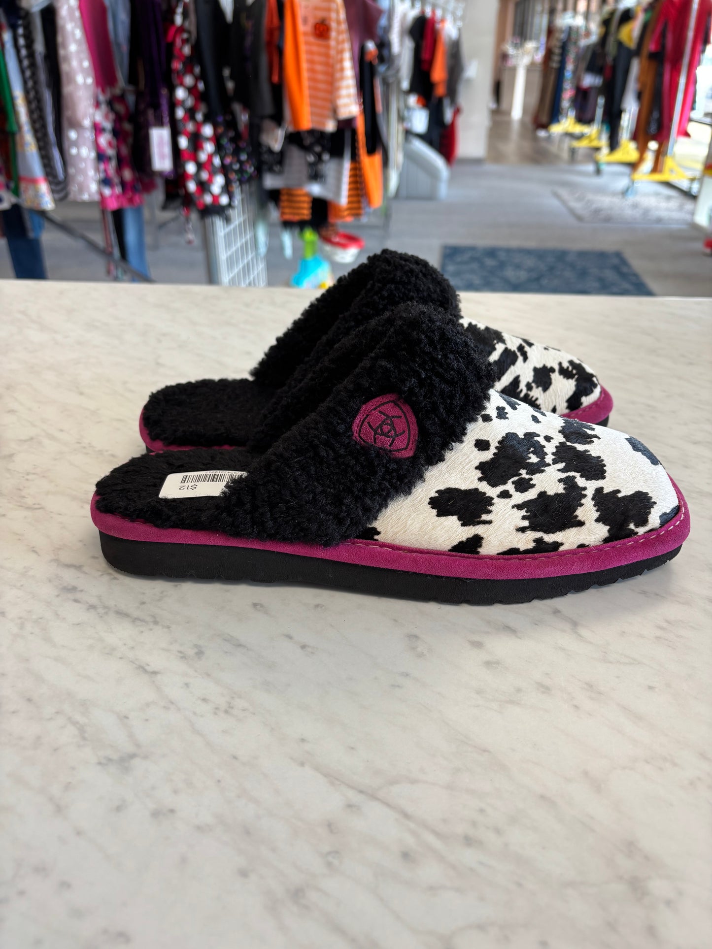 Ariat slippers size 9