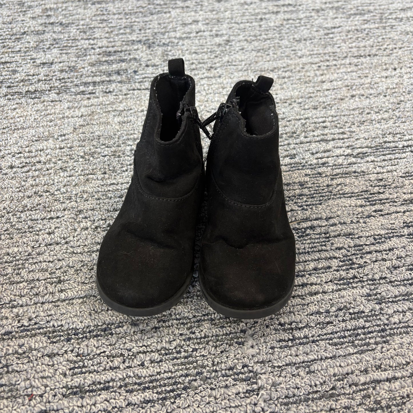 Old navy black boots size 8