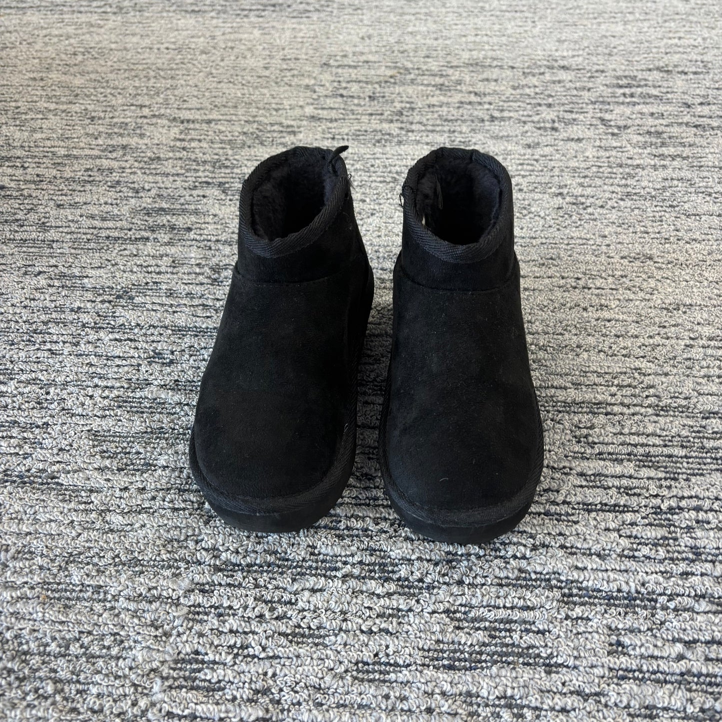 Children’s place boots size 1